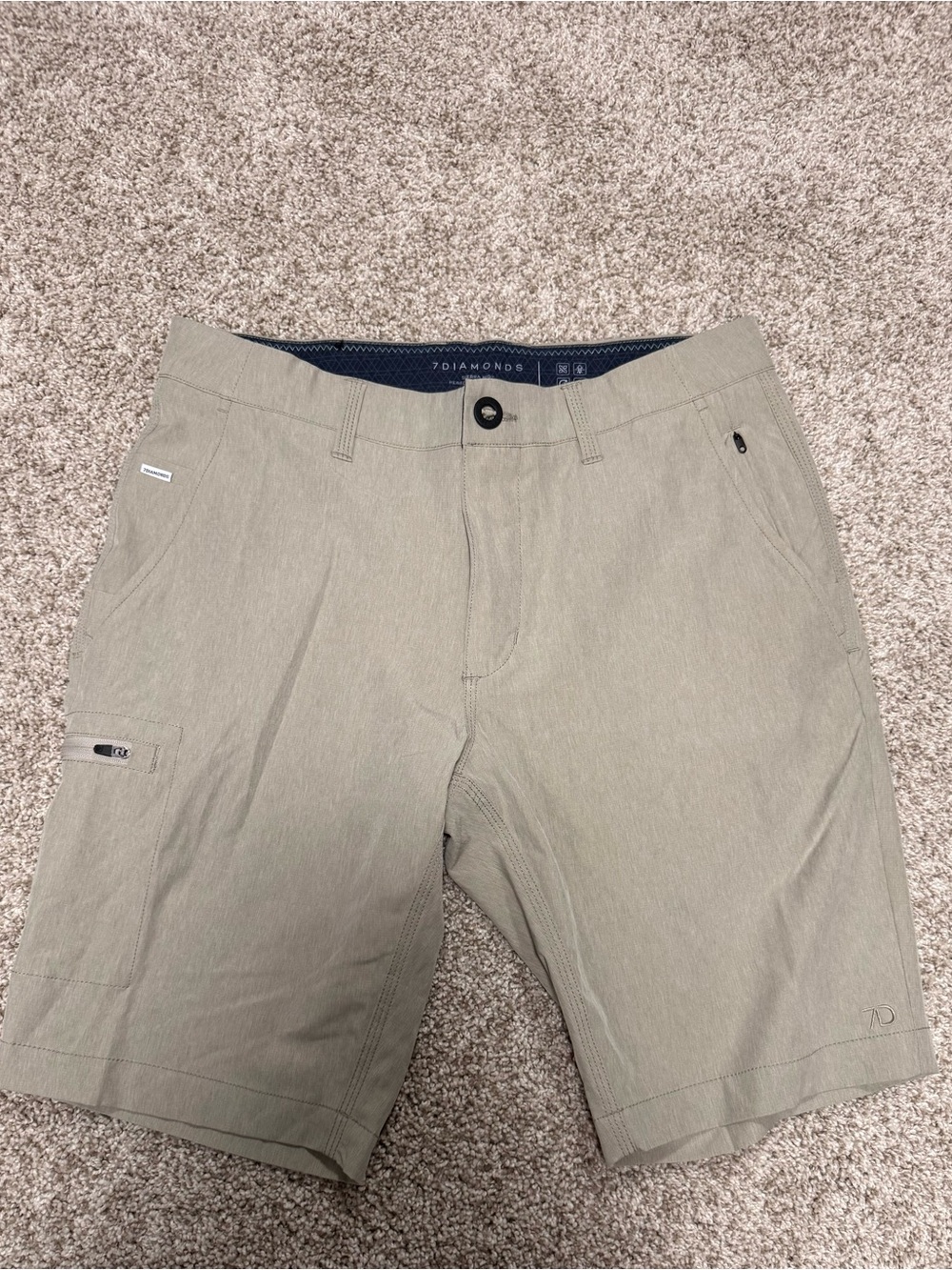 7 Diamonds Men's Khaki Performance Shorts Size 30